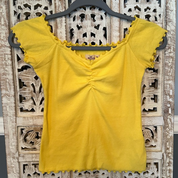 Hollister Tops - ☀️Hollister shirt☀️